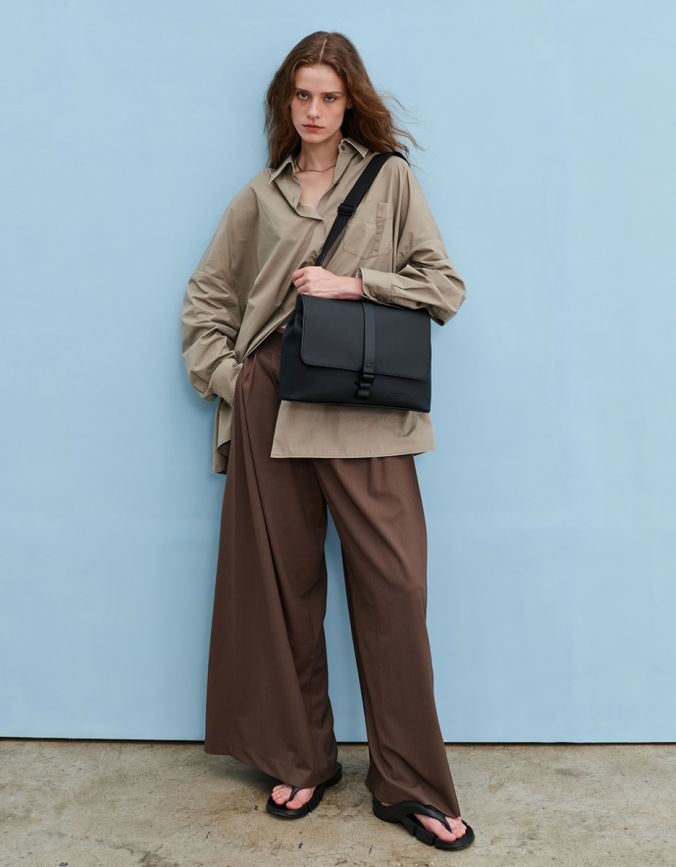 Spl&auml;sh Crossbody Large 14 典雅黑