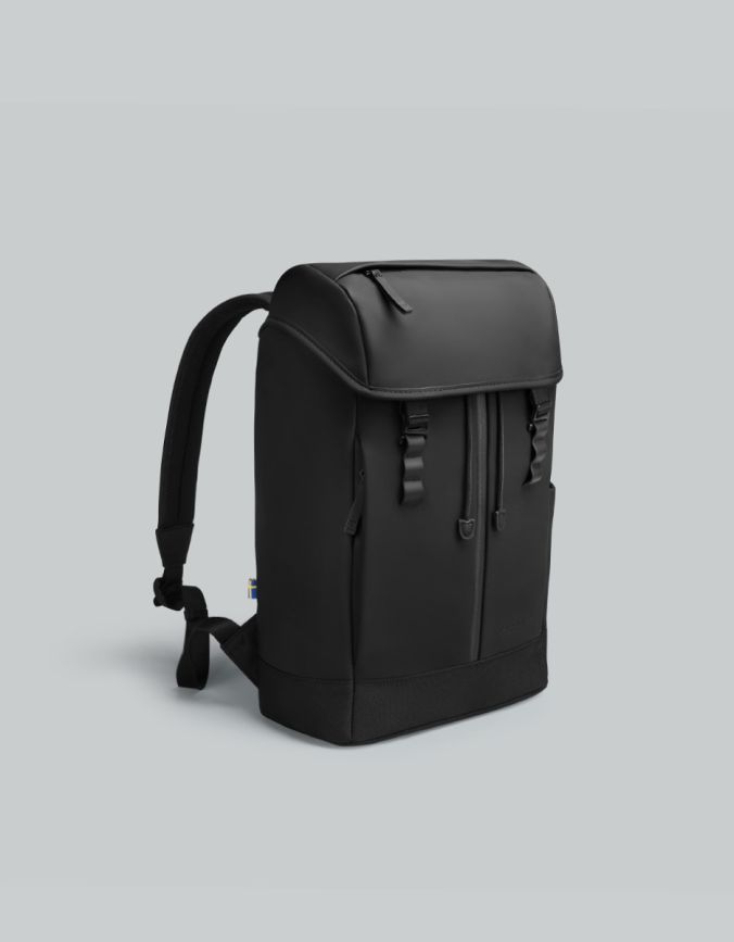 Spl&auml;sh Front-Zip Backpack 15 典雅黑
