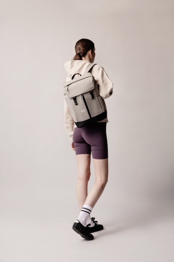 Spl&auml;sh Front-Zip Backpack 15 浅灰褐