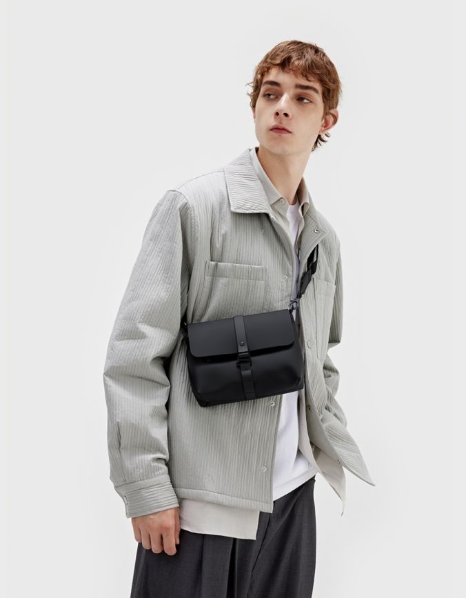 Spl&auml;sh Crossbody Bag 典雅黑