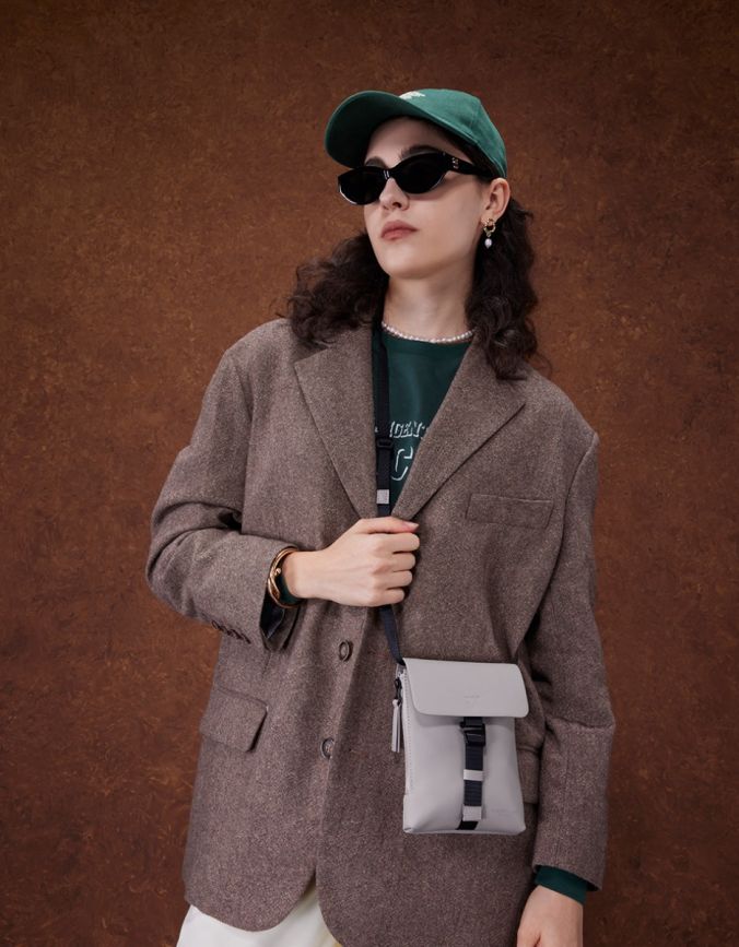 Spl&auml;sh Mini Crossbody 浅灰褐