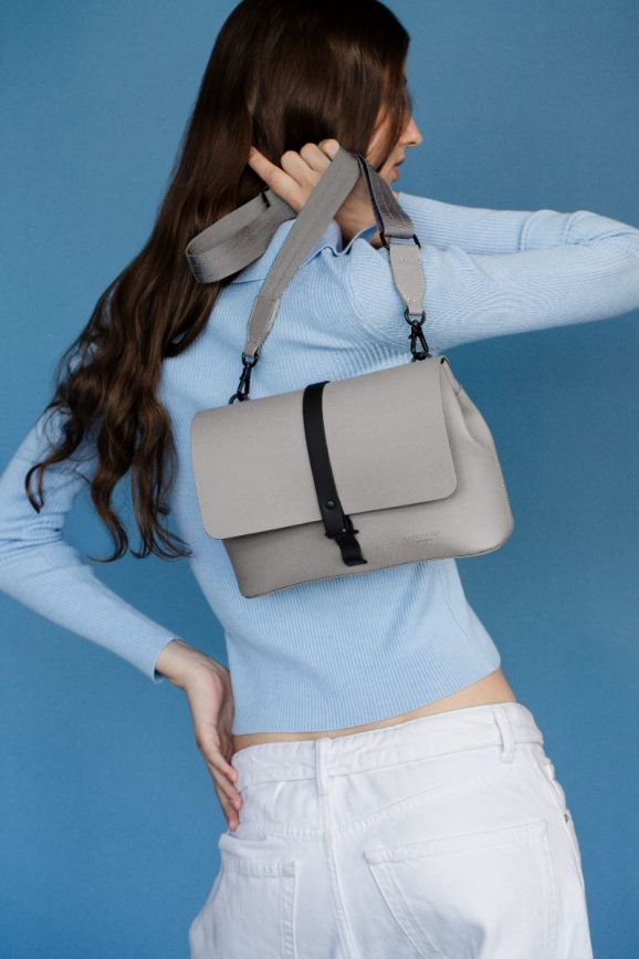Spl&auml;sh Crossbody Medium 浅灰褐
