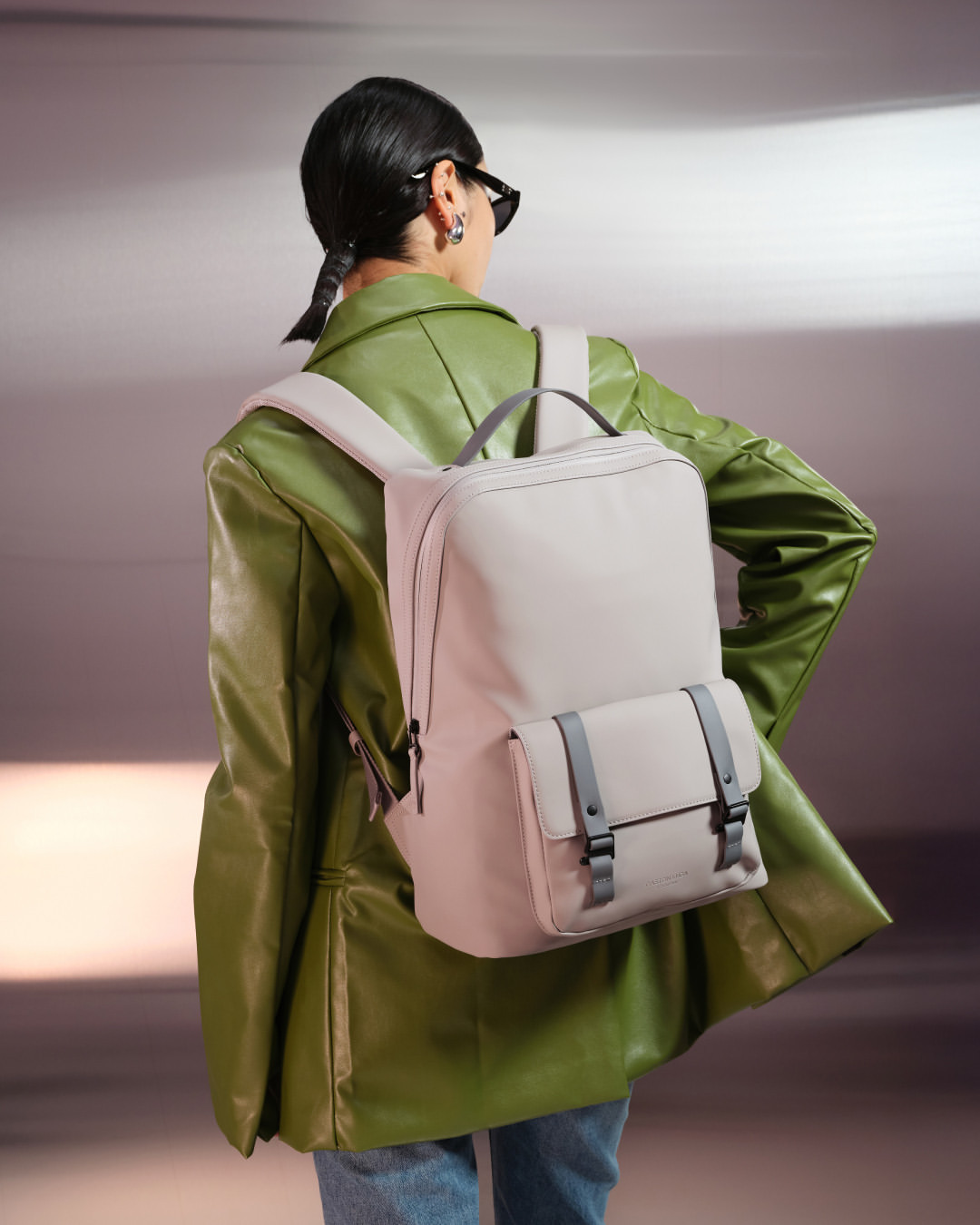 Meet the Spl&auml;sh Org. Backpack 15⁠⁠Designed for the modern explorer, this eco-friendly bag is waterproof, vegan, and fits most 11-15 laptops. Plus, it&rsquo;s packed with comfort features like padded straps and mesh back support. Ready to explore?⁠⁠Shop now at gastonluga.com